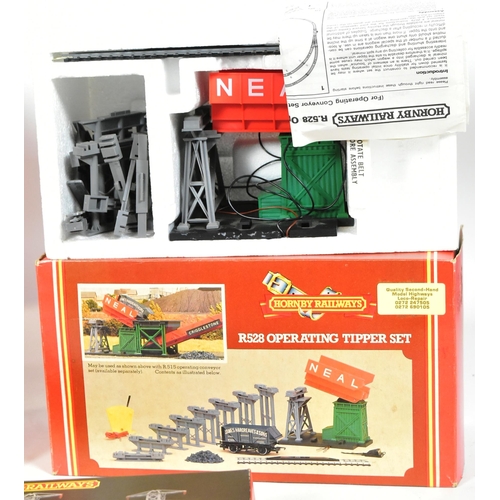 95 - Model Railway - a collection of boxed Triang / Hornby OO gauge model railway trainset locomotive eng... 