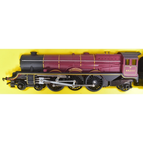 96 - Two vintage Hornby/Tri-ang OO gauge model railway locomotive engines, comprising of: R.258/R.34 Prin... 