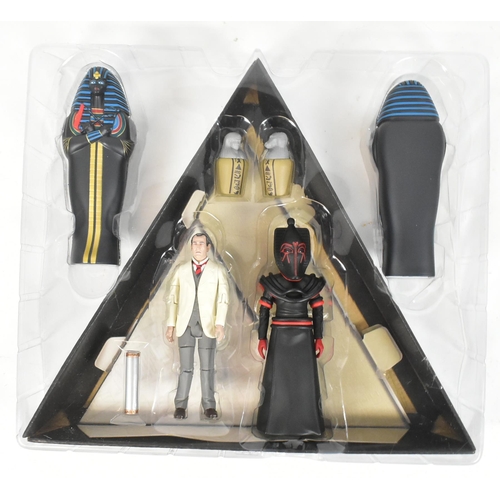 401 - Doctor Who - Character Options - a 'Classic Who' 4th Doctor 'Pyramids Of Mars - Priory Collectors' S... 