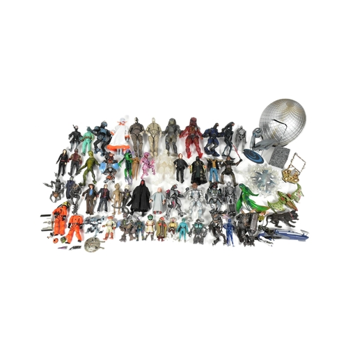 435 - Action Figures - a collection of assorted sci-fi and gaming action figures to include: Crysis II fig... 