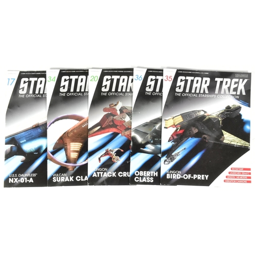 438 - Star Trek - a collection of x15 assorted Eaglemoss made diecast Star Trek spaceship models. Models i... 