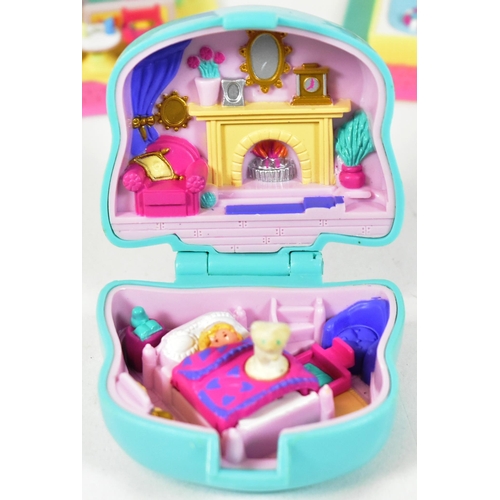 459 - Polly Pocket - a collection of x3 vintage 1990s Bluebird Polly Pocket playsets comprising; Beach Caf... 