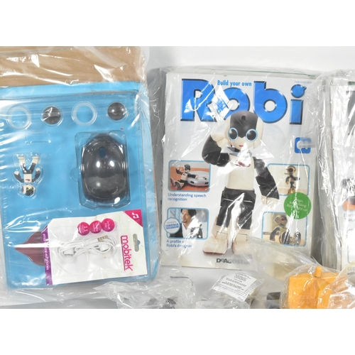 475 - Deagostini - an original Deagostini build your own Robi Robot. The weekly subscription build compris... 