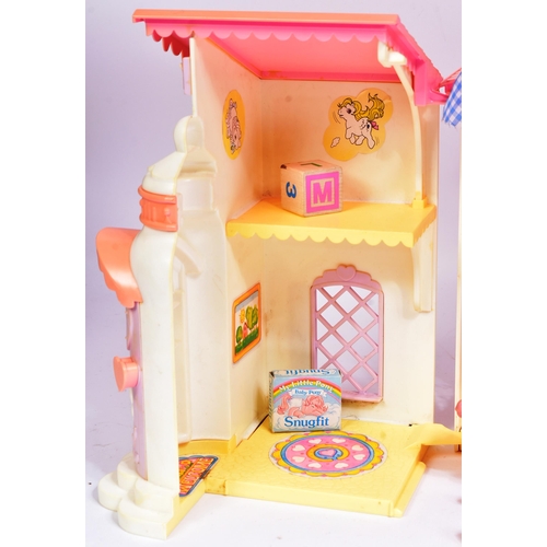 533 - My Little Pony - a vintage Hasbro made My Little Pony Lullaby Nursery playset. Contains various acce... 