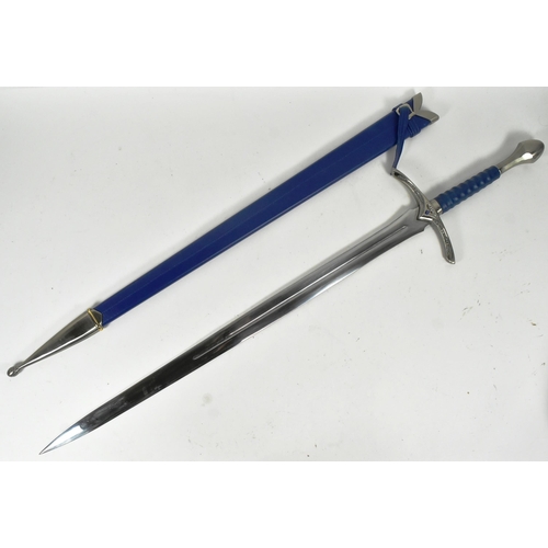 549 - Lord of the Rings - a replica United Cutlery made LOTR Lord of the Rings Glamdring sword of Gandalf ... 