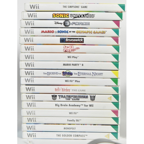 561 - Retro Gaming - an original Nintendo Wii video game console (RVL-001) along with assorted sports game... 