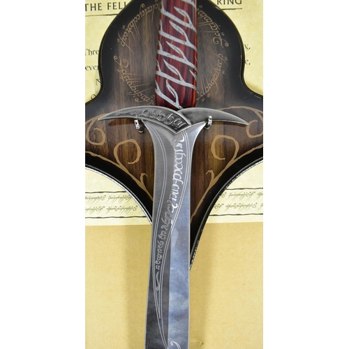 613 - Lord of the Rings - a replica / cosplay LOTR Lord of the Rings United Cutlery made Bilbo and Froddo ... 
