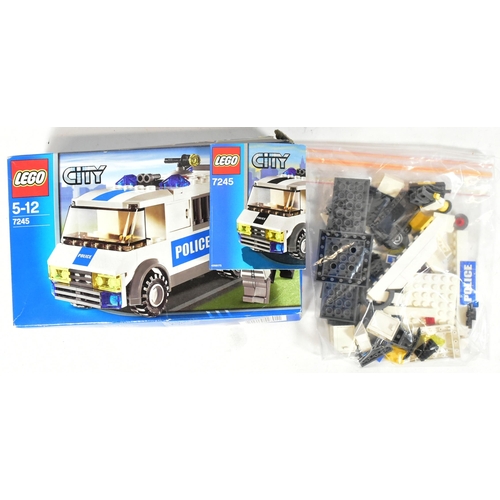 629 - Lego - a collection of x5 original Lego City sets comprising; 4204 The Mine, 3179 Repair Truck, 7942... 