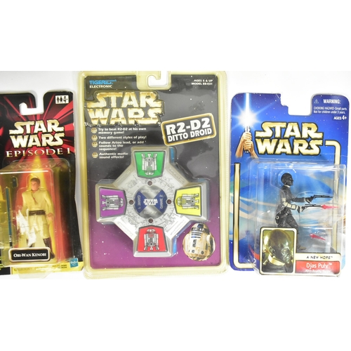 701 - Star Wars - a collection of x10 assorted carded Hasbro action figures & playsets. Including: Shaak T... 