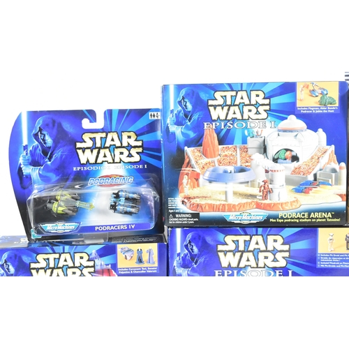 704 - Star Wars - Micro Machines / MicroMachines - a collection of assorted Galoob made Star Wars playsets... 