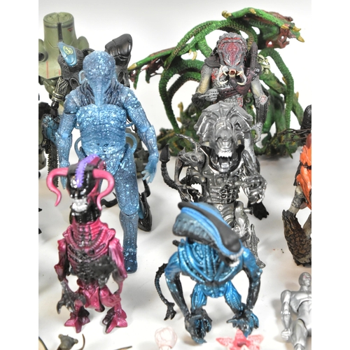 570 - Action Figures - a collection of assorted sci-fi and gaming action figures to include: NECA Predator... 