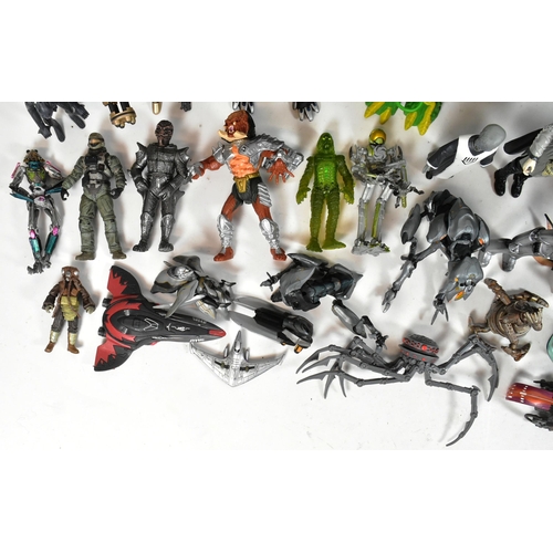 570 - Action Figures - a collection of assorted sci-fi and gaming action figures to include: NECA Predator... 