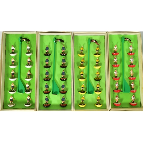 618 - Subbuteo - a collection of vintage Subbuteo table top football game sets and accessories. Five compl... 