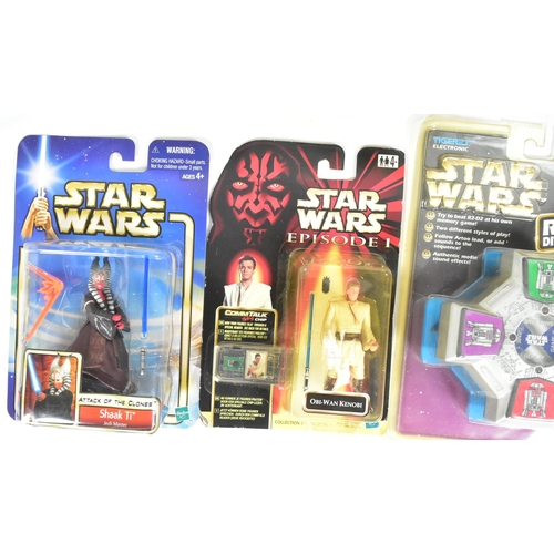 701 - Star Wars - a collection of x10 assorted carded Hasbro action figures & playsets. Including: Shaak T... 