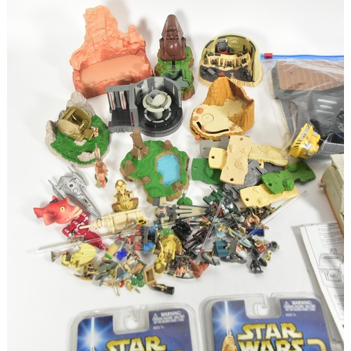 709 - Star Wars - Micro Machines / MicroMachines - a collection of assorted unboxed Galoob made Micro Mach... 