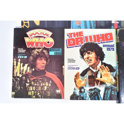 467 - Doctor Who - a collection of x10 original vintage 1970s TO 1990S Dr Who annuals and yearbooks. Inclu... 