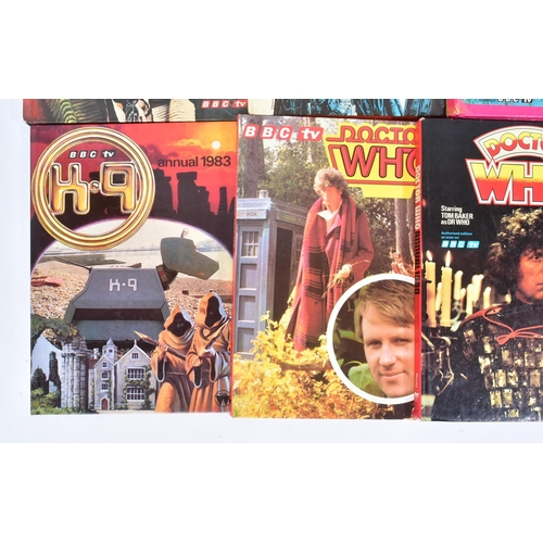 472 - Doctor Who - a collection of x10 original vintage 1970s / 1980s Dr Who annuals. Includes: 1974, 1978... 