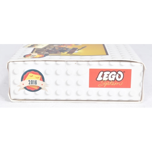 479 - Lego - x2 promotional Lego sets comprising; 5004419 Classic Knight Minifigure (sealed) and 5003082 C... 