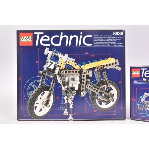 575 - Lego - x2 original Lego Technic sets comprising; 8838 Shock Cycle and 8825 Night Chopper. The sets r... 