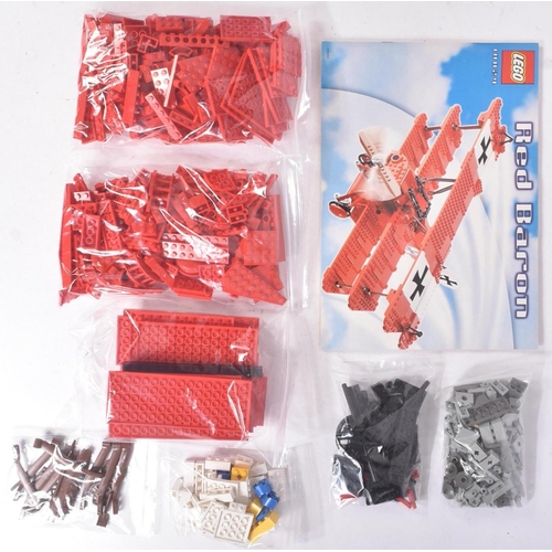 582 - Lego - an original Lego Sculptures set No. 10024 Red Baron. The set rebagged, with instructions and ... 