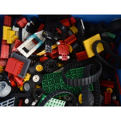 591 - Lego - a large collection of approximately x13 kilos of assorted loose Lego bricks and pieces. Large... 