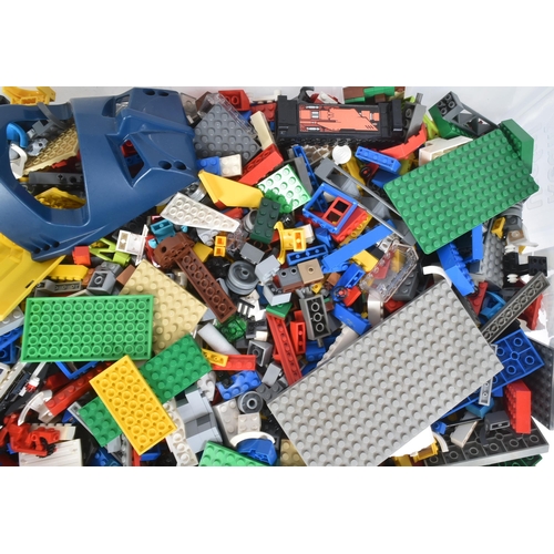 594 - Lego - a collection of approximately x11 kilos (including container) of assorted loose Lego bricks. ... 