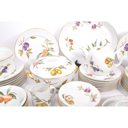 113 - Royal Worcester - 'Evesham' pattern - a large extensive circa 1960s dinner / tea service decorated w... 