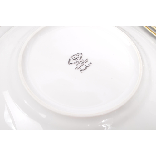 113 - Royal Worcester - 'Evesham' pattern - a large extensive circa 1960s dinner / tea service decorated w... 