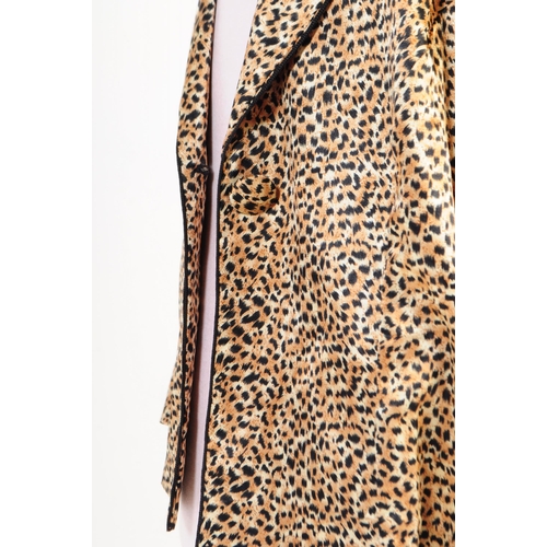 204 - Jaeger - A vintage 20th century silk leopard print Jaeger blazer jacket. The jacket having shoulder ... 