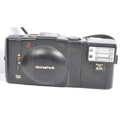 326 - A 20th century circa 1980s Olympus XA3 35mm rangefinder camera, accompanied by a selection of other ... 