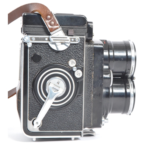 327 - A mid 20th century (between 1959-1966) Franke & Heidecke Germany Rolleiflex Tele Model 1 TLR medium ... 