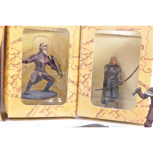 359 - A large collection of New Line Productions Lord of the Rings The Return of the King figures. The maj... 