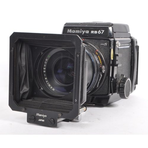 362 - Mamiya - A vintage mid 20th century 1974 Mamiya RB67 medium format SLR camera professional S. Lens i... 