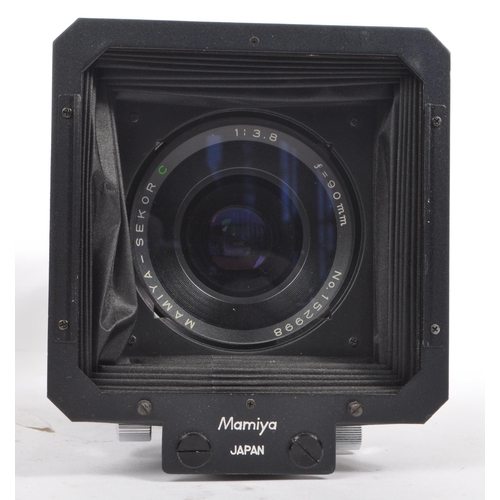 362 - Mamiya - A vintage mid 20th century 1974 Mamiya RB67 medium format SLR camera professional S. Lens i... 