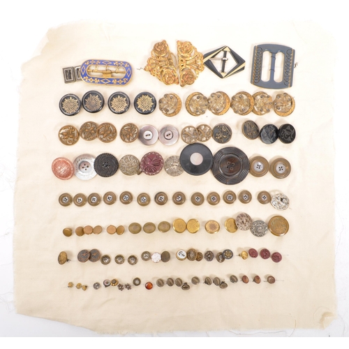 378 - An assorted collection of antique Victorian, Georgian and later 20th century buttons and buckles. Th... 