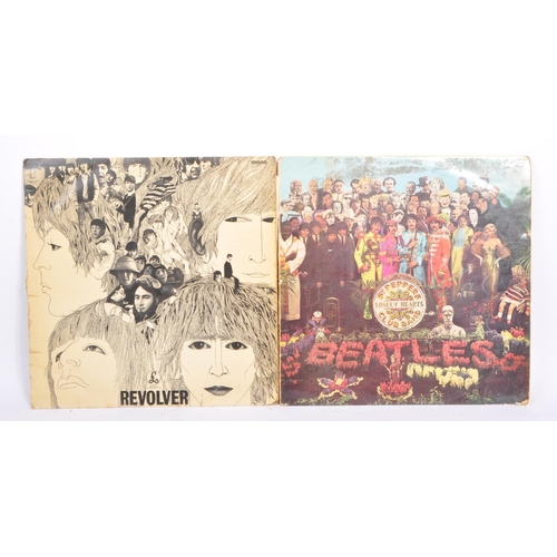 407 - The Beatles - A collection of six vintage 20th century LP long play vinyl record albums by The Beatl... 