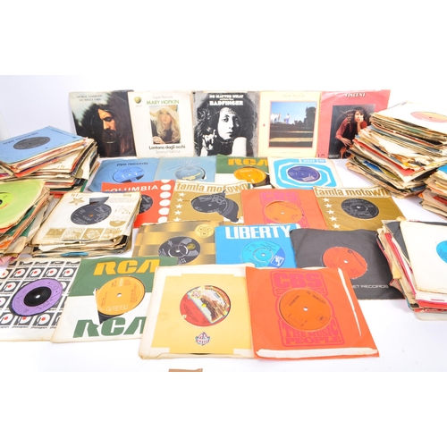 416 - A vast collection of 200+ vintage and later 20th century 45 RPM singles vinyl records. To include; 
... 