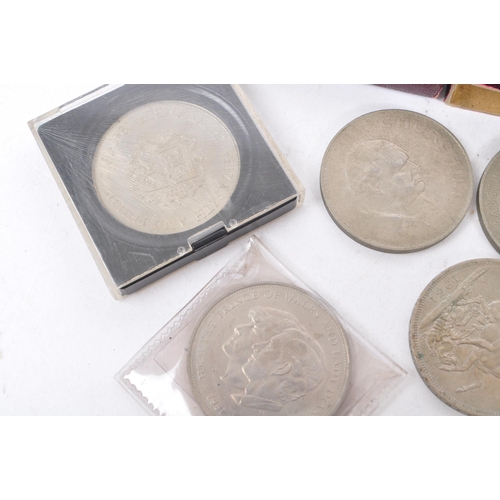 442 - Three 1951 silver Festival of Britain crown coins in original cases (Total weight 85.5g). Along with... 