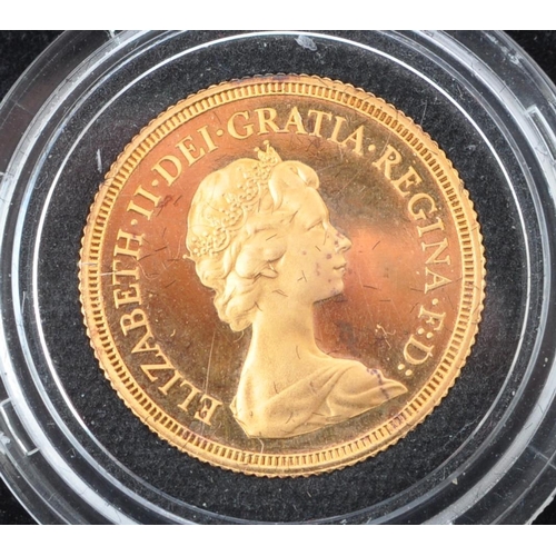 448 - Elizabeth II, Proof full Sovereign 1979, obv. Machin portrait of the Queen right, rev. Pistrucci, en... 