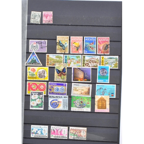 453 - A large extensive collection of foreign franked postage stamps. Including American, Chile, Canada, P... 