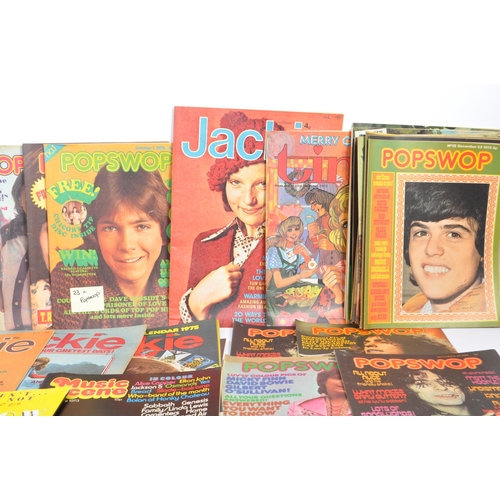 462 - An extensive collection of mid 20th century 1970s music and pop culture magazines, including Jackie,... 