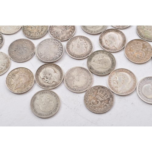 470 - A collection of approximately seventy circulated 19th and early 20th century Victoria and George V t... 