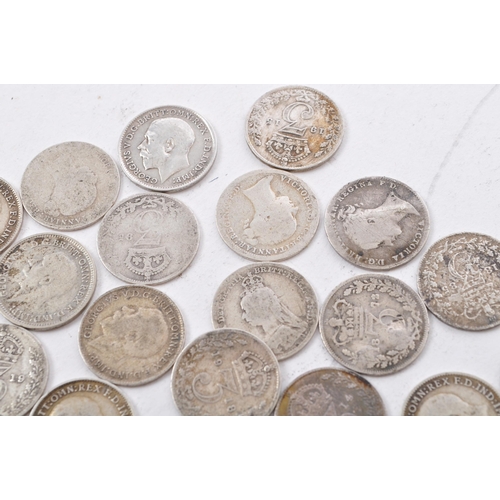 470 - A collection of approximately seventy circulated 19th and early 20th century Victoria and George V t... 