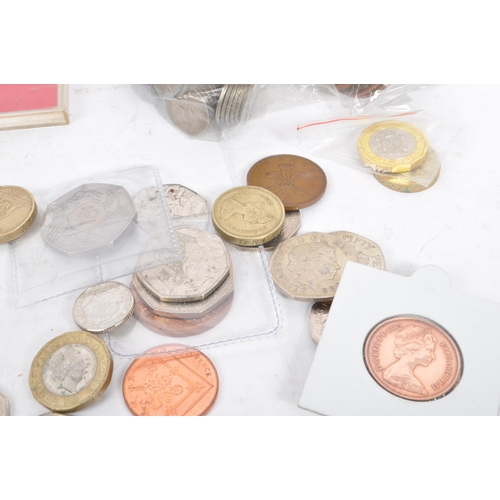 508 - A collection of 20th British currency coinage and commemorative coins. The lot to include an extensi... 