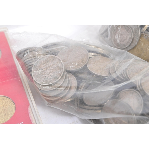 508 - A collection of 20th British currency coinage and commemorative coins. The lot to include an extensi... 