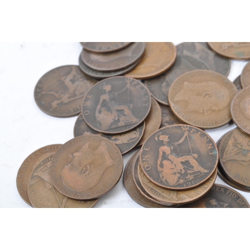 526 - A sizeable collection of 19th century and later UK and foreign circulated currency coins. To include... 