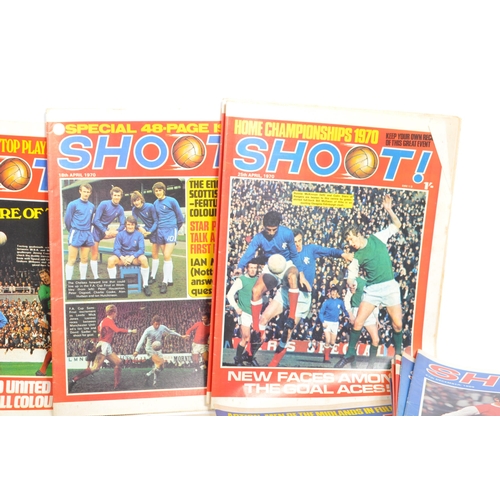 529 - Shoot Magazine - A collection of vintage 20th century Shoot magazine sports football books / enterta... 