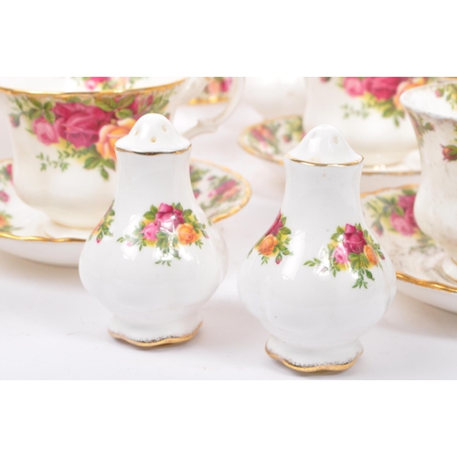 53 - Royal Albert - Old Country Roses - A collection of vintage 20th century porcelain china part tea / d... 