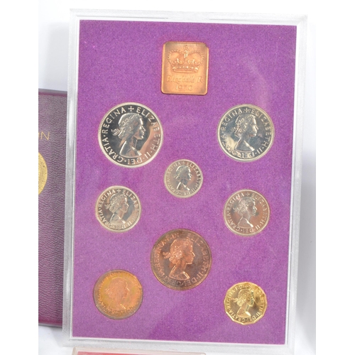 543 - A collection of United Kingdom Royal Family commemorative coin and coin packs. To include, 1970 and ... 