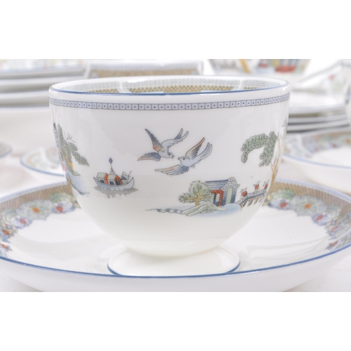 56 - A contemporary 1980s Wedgwood bone china porcelain tea / dinner service / set in the ‘Chinese Legend... 